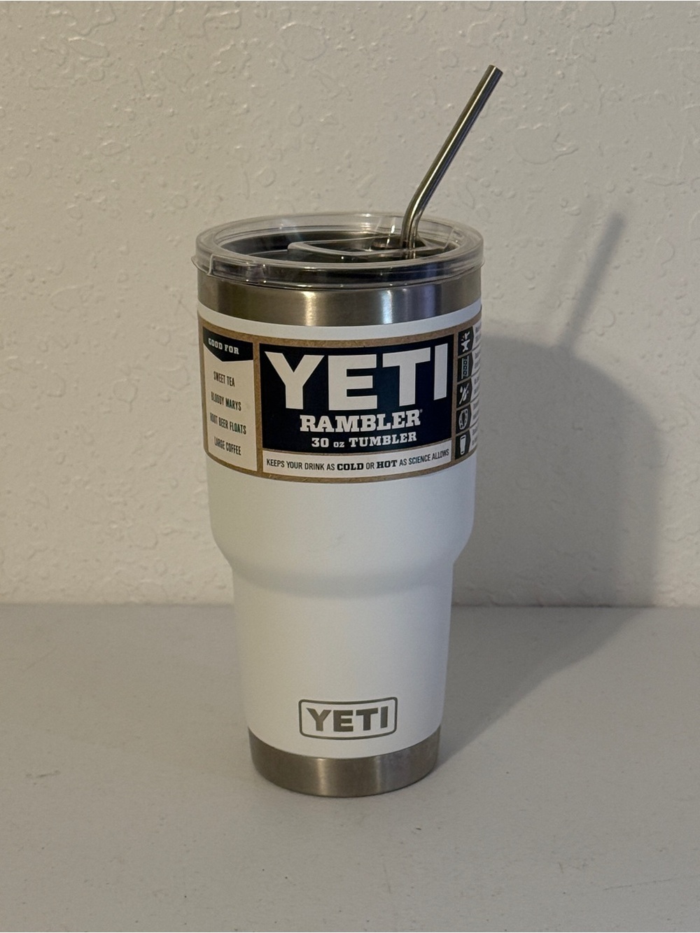 Yeti Rambler 30oz Tumbler w/MagSlider Lid & Stainless Steel Straw White NEW
